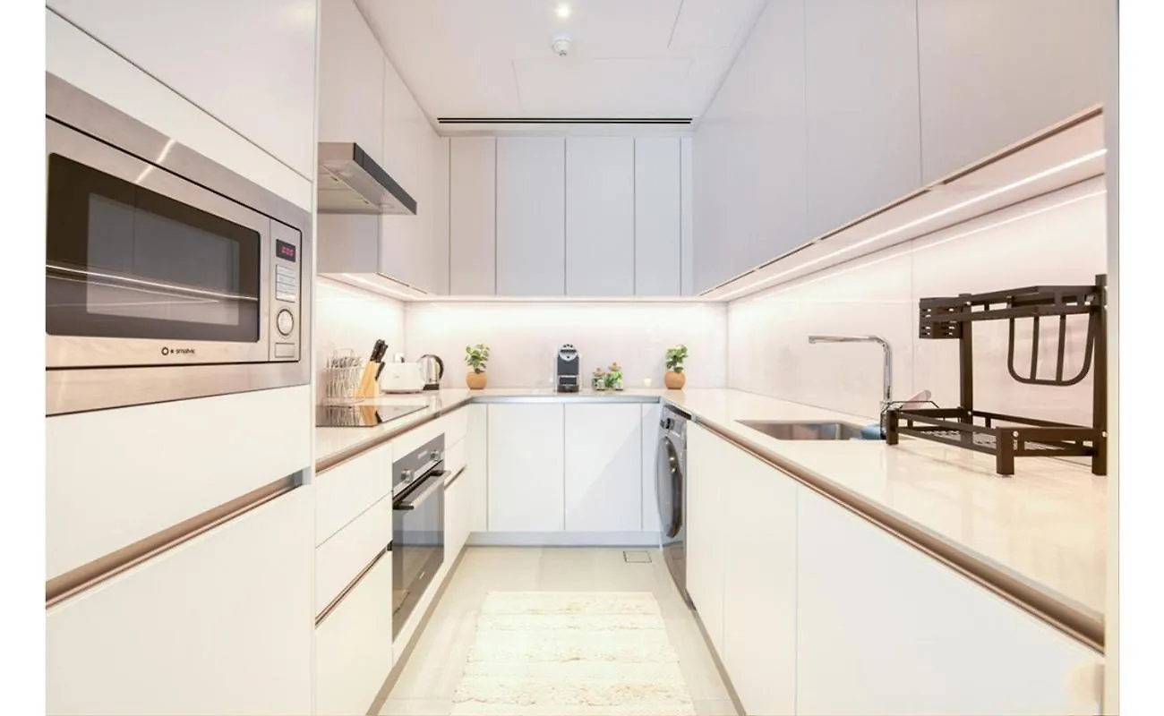 1 Bedroom In Address Jbr With Marina View By Pk Holidays Dubai