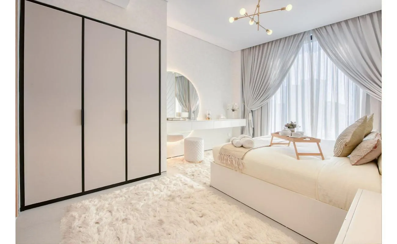 1 Bedroom In Address Jbr With Marina View By Pk Holidays Dubai